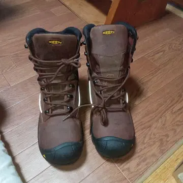 KEEN MT775/C775 브라운 부츠 10 D