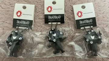 블랙 미야쿠미야쿠 PVC 키링 3개 세트