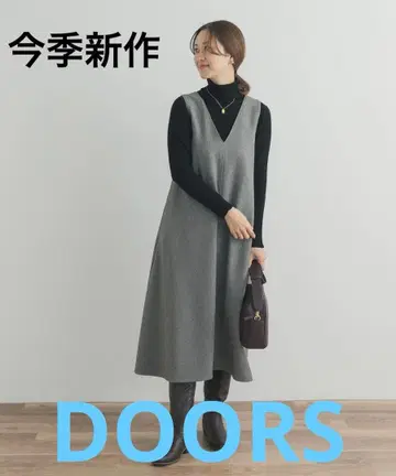 어반 리서치 도어스 멜란지 BACK 턱 플레어 점프 스커트 그레이