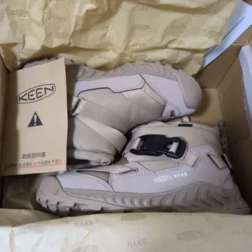 KEEN HYKE 베이지 부츠 HOODZERRA