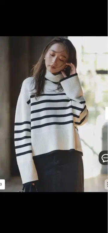 23구 스트라이프 하이넥 니트 스웨터