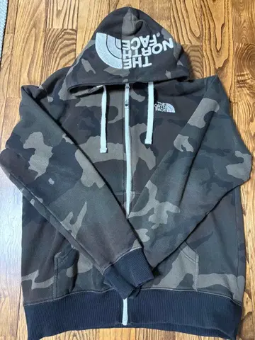THE NORTH FACE 카모 패턴 후드티
