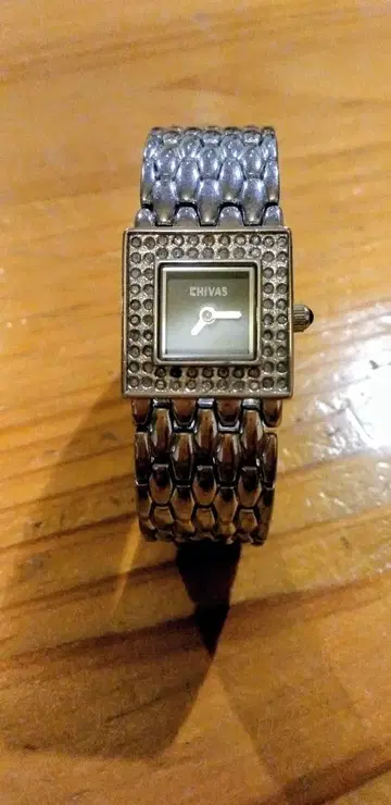 [ 중고품 ] CHIVAS 스퀘어형 메탈 벨트 시계