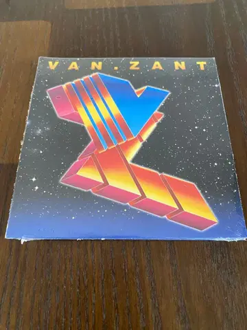 VAN ZANT 1st [ VAN ZANT ] 멜로디아스 하드