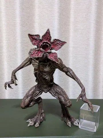 제일복권 데모고르곤 라스트 원상 스트레인저 싱스 하자품