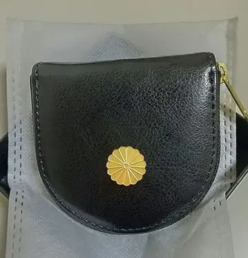 새상품 황궁 국화 문양 블랙 말발굽형 코인 케이스