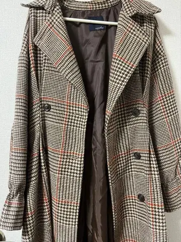 체크 무늬 더블 브레스트 롱 코트