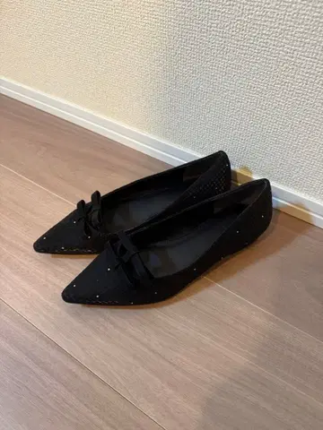 RANDA 블랙 스틸레토 펌프스