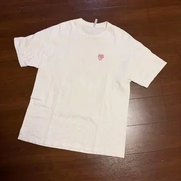 Girls Don't Cry T셔츠