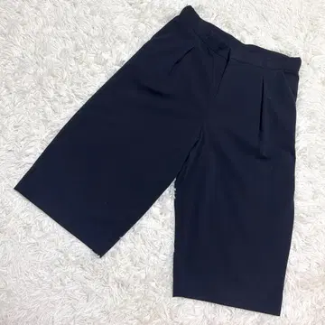 르 쿠르 블랑 새상품급 턱 와이드 크롭 팬츠 블랙