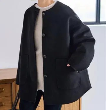 새상품 FRAMeWORK 해밀턴 리버 크루넥 코트