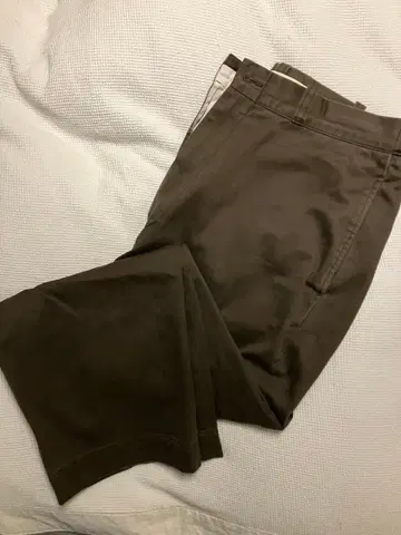 BEAMS 코튼 치노 팬츠 올리브 그린 L