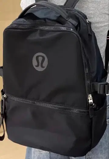 Lululemon 블랙 백팩
