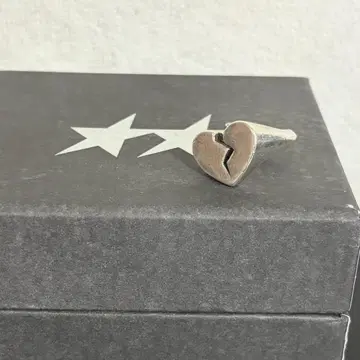 TwoJeys BROKEN HEART RING