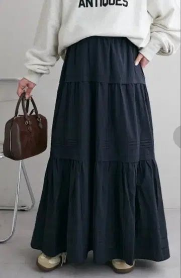 Discoat 턱 플레어 스커트