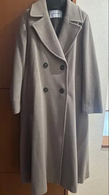 체스터 코트 내추럴 뷰티 베이직