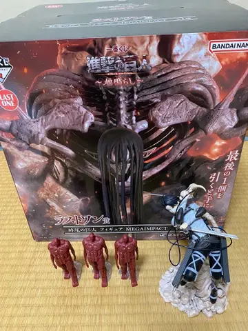 진격의 거인 제일복권 라스트 원상 종시의 거인 땅울림 3체 리바이 피규어