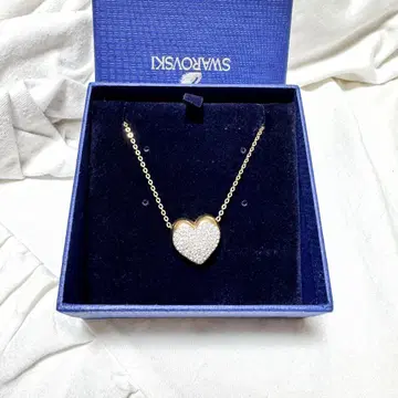 SWAROVSKI 하트 모티브 목걸이