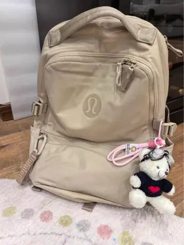 Lululemon 베이지 백팩