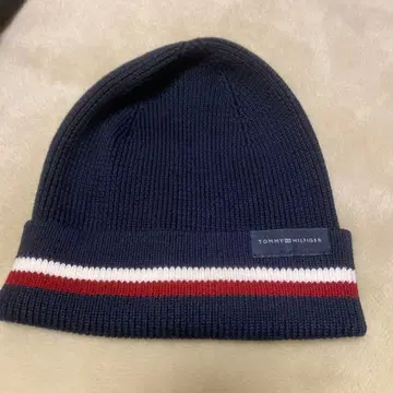 TOMMY HILFIGER 네이비 니트 모자