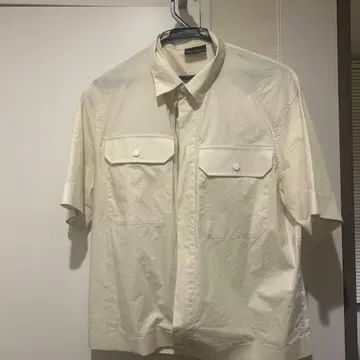 EMPORIO ARMANI 반팔 셔츠 크림색