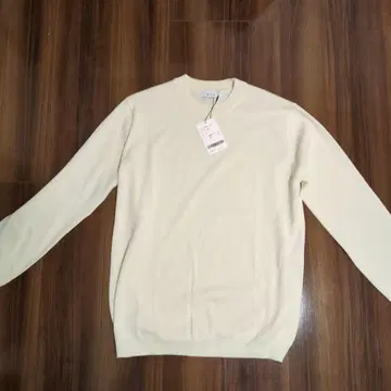 [ 새상품 ] 하이 게이지 실크 니트 화이트 M 사이즈