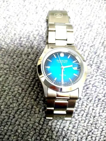 Swiss Military 블루 시계 100m 방수