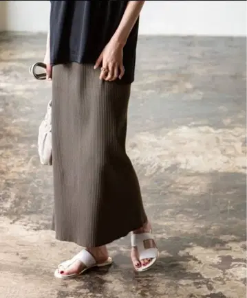 NOBLE(노블) 골지 타이트 스커트