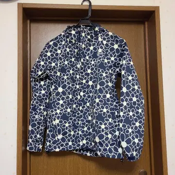 HELLY HANSEN 꽃무늬 마운틴 후드티