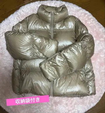 UNIQLO 울트라 라이트 다운 샤이니 볼륨 자켓