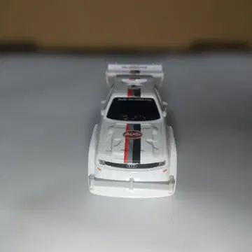 아우디 스포트 콰트로 S1 파이크스 피크 풀백카