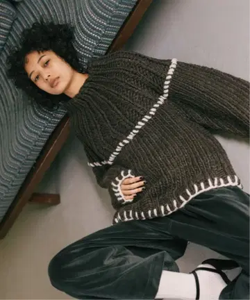 [ 새상품급 ] earih 핸드메이드 니트 브라운