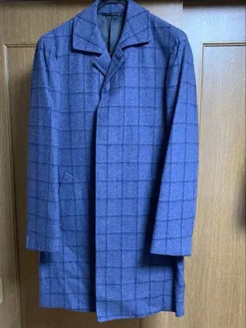 블루 계열 체크 스텐카라 코트