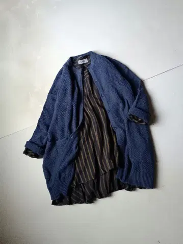 아두이트리스테스 LOISIR 스트라이프 플레어 튜닉 블라우스