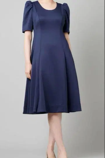 [ CELFORD ] 네이비 반팔 플레어 원피스 A라인