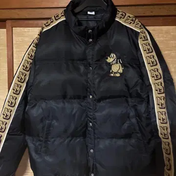 Nasty Dog 다운 자켓 사이즈 2 블랙