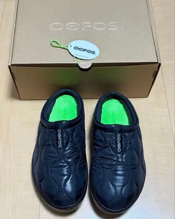 완판템 OOFOS OOcoozie Thermo Mule black