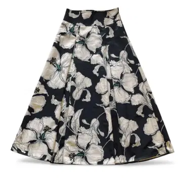 [ 새상품급 ] 프레이아이디 하이웨스트 백리본 플라워 스커트 M 사이즈