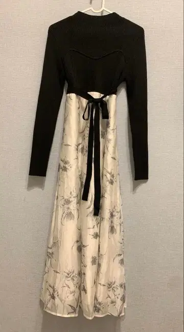 MERCURYDUO 플라워 도킹 코르셋 니트 원피스