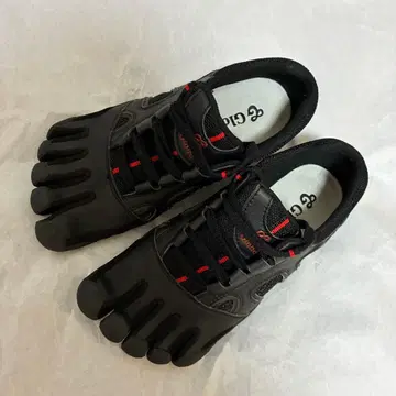 5개 손가락 신발 globe 24cm 외반모지 예방 땀 증발 경감 블랙