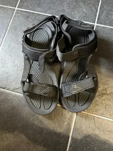 GERRY 블랙 스포츠 샌들