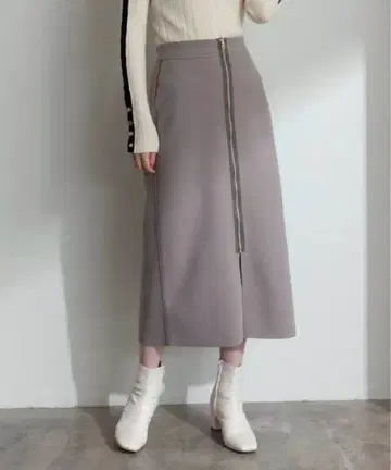 새상품 이번 시즌 에이미 로우 리버서블 본딩 ZIP 스커트 블랙 모카