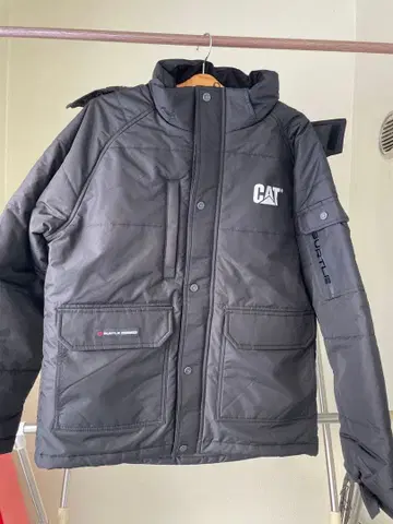 CAT x BURTLE 패딩 자켓