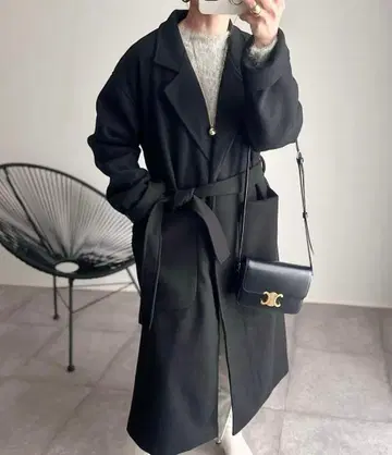 와이드 슬리브 체스터 코트 블랙 롱 코트