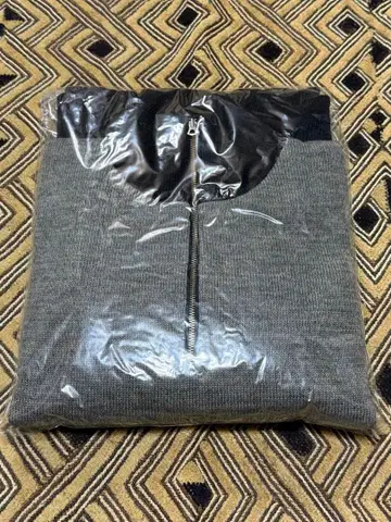 At Last 하프 지퍼 니트