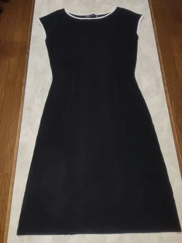 [ 미사용 새상품 ] ZARA 블랙 니트 원피스 반팔 자라