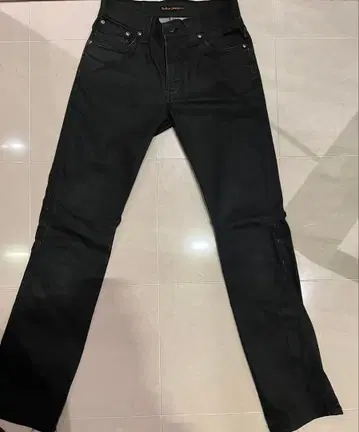 Nudie Jeans 블랙 데님