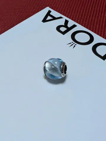 PANDORA 파란색 유리 참 물결