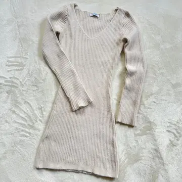 립 서비스 리브 니트 타이트 원피스 긴팔 아이보리 F 미니