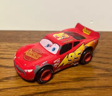 토미카 카즈 라이트닝 맥퀸 스탠다드 타입 단종